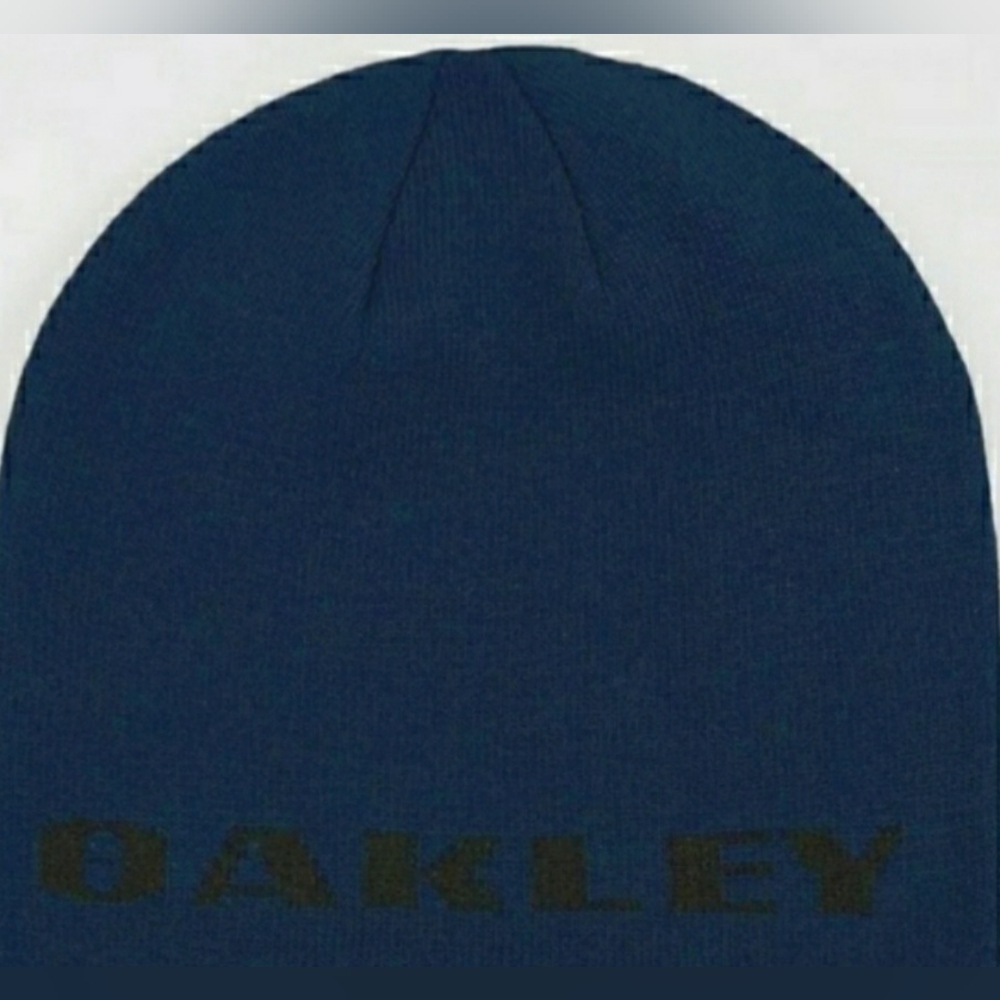 ⚡Oakley Rockslide Custom Fit Beanie⚡